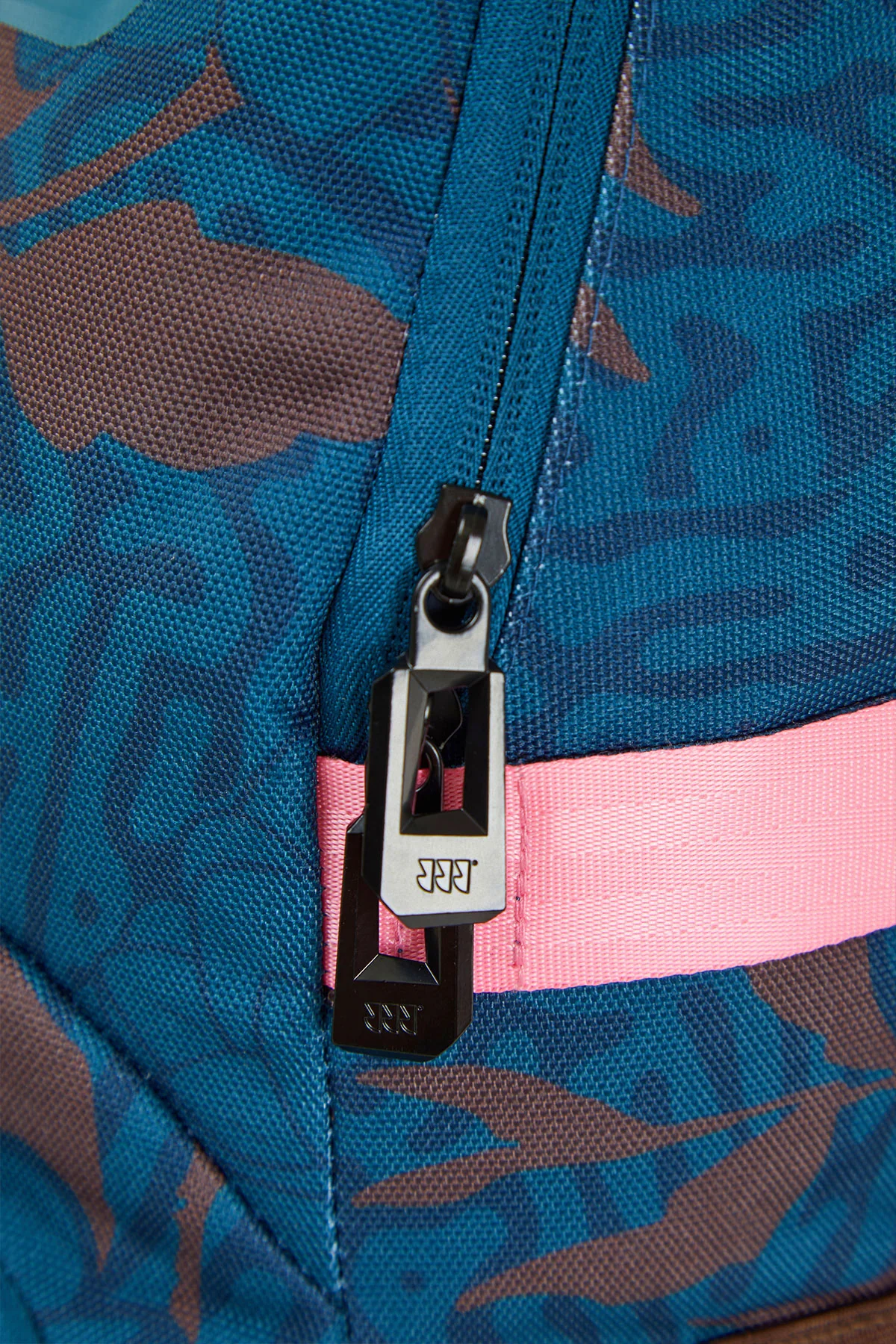 Alter/1 Large Stickbag Peacock - Image 5