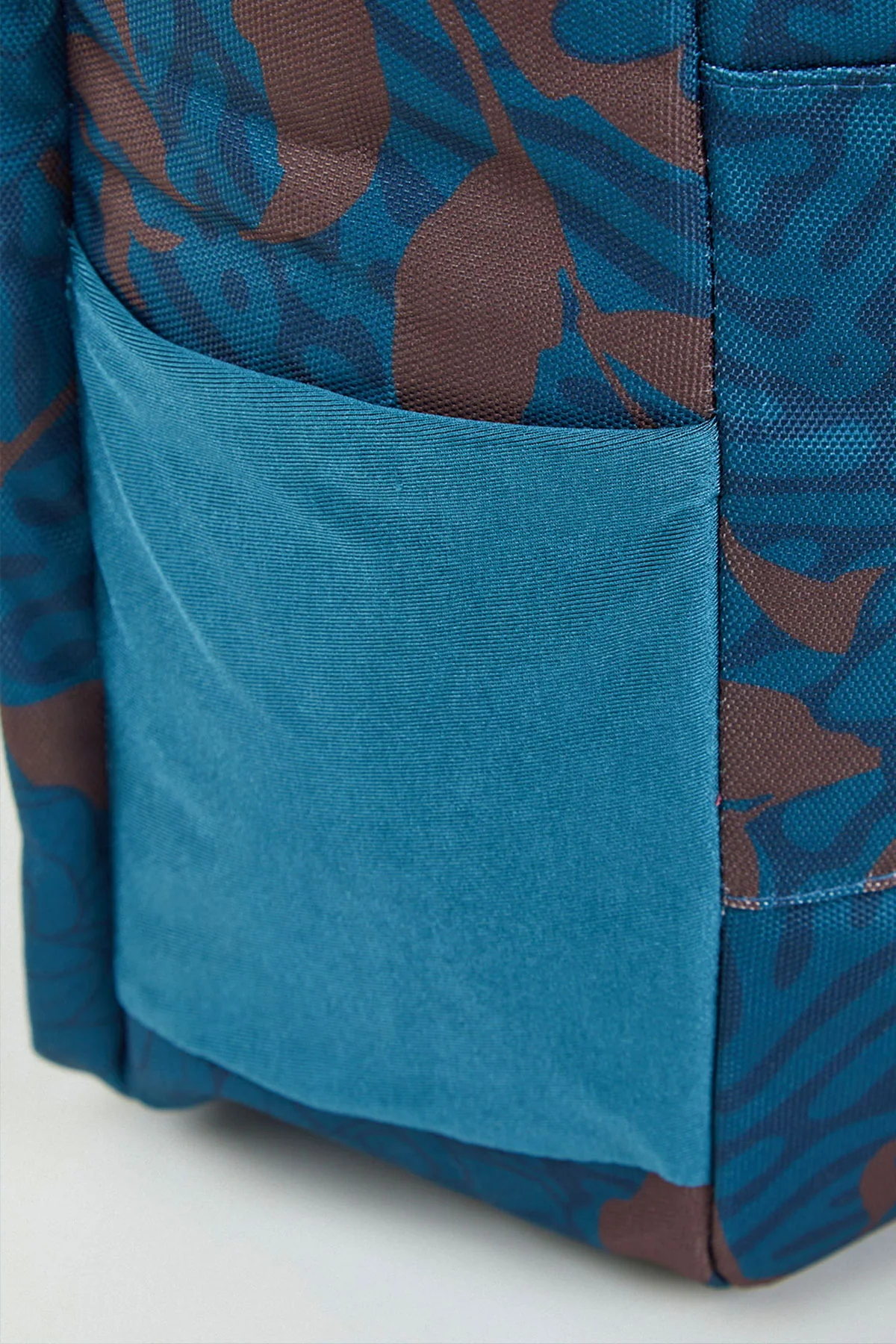 Alter/1 Large Stickbag Peacock - Image 6