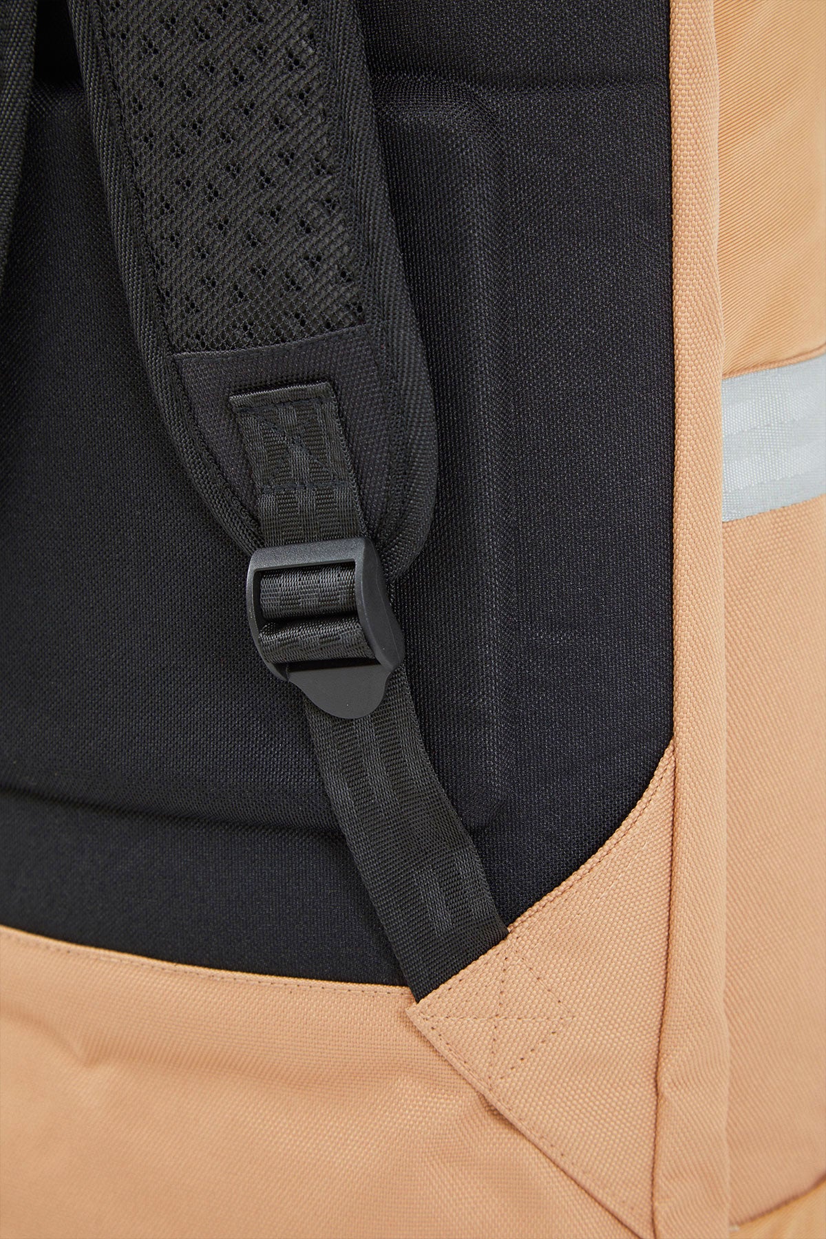 Alter/1 Medium Stickbag Beige - Image 9