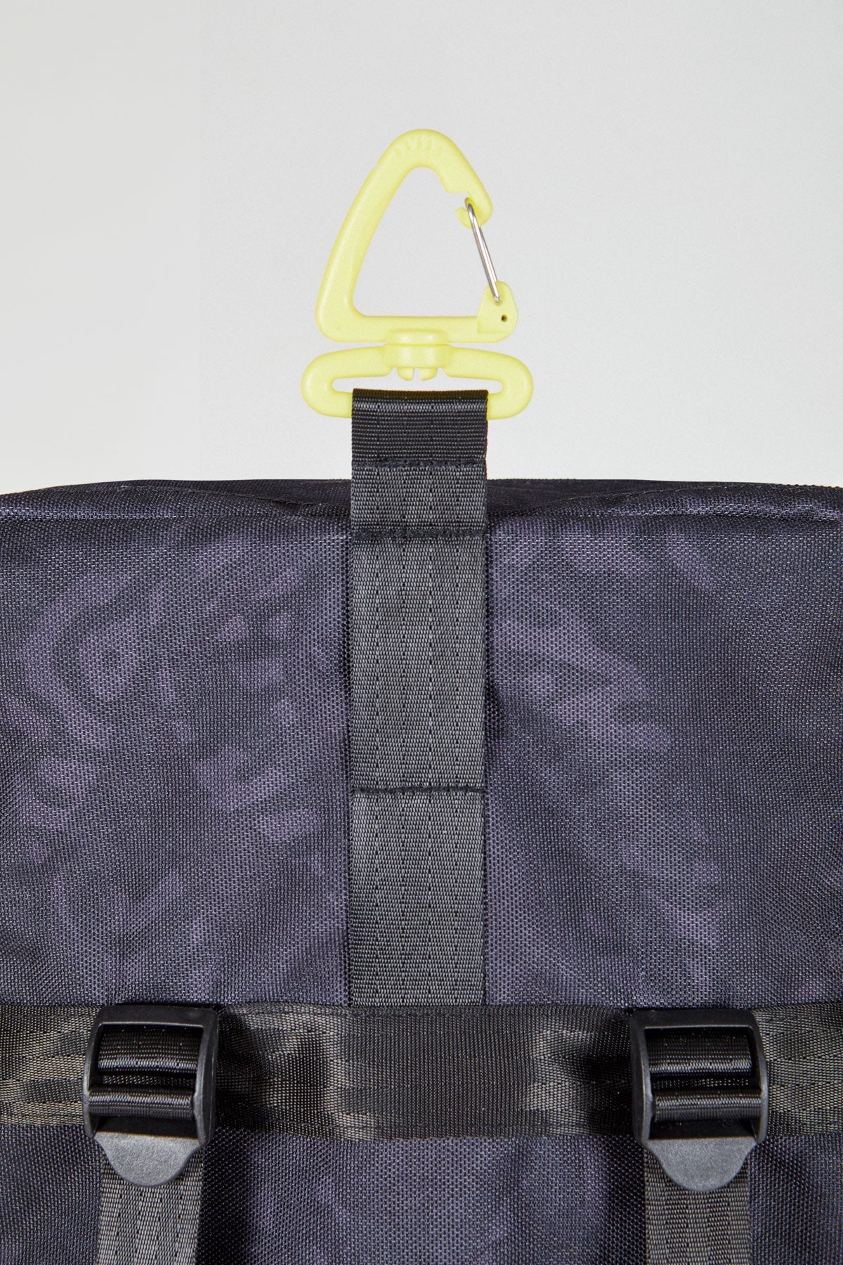 Alter/1 Large Stickbag Black - Image 4